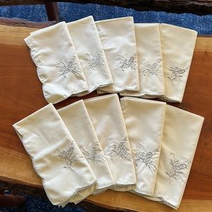 Vintage Bundle 10 Scalloped and Luncheon Embroidered Napkins